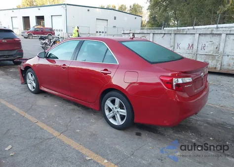 2012 Toyota Camry Se z USA, uszkodzony, nr VIN 4T1BF1FK0CU602749